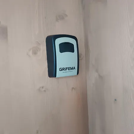 منزل للإقامة Guest With Private Shower And Toilet Near Salzburg *